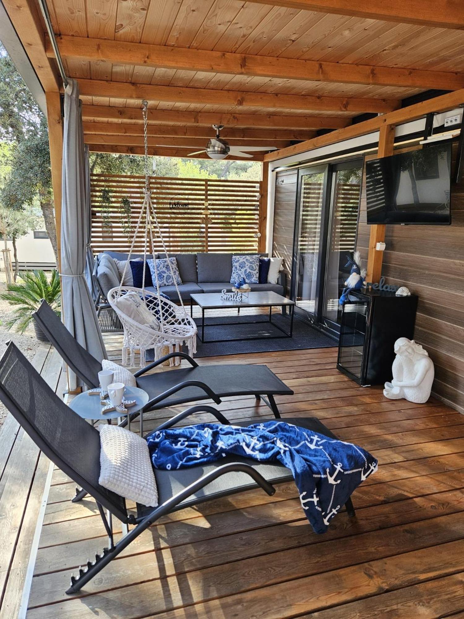 Mobile Home Peponi Del Mar, Brand New Biograd Na Moru Exteriér fotografie